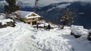 ढाेरपाटन क्षेत्रमा भारी हिमपात