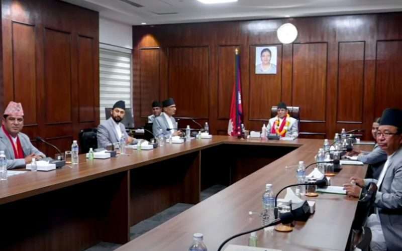 सिंहदरवारमा मन्त्रिपरिषद काे आकस्मिक वैठक वस्दै