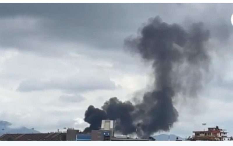 चालकदल सहित १९ जना यात्री बोकेको विमान त्रिभुवन विमानस्थल नजिक दुर्घटना