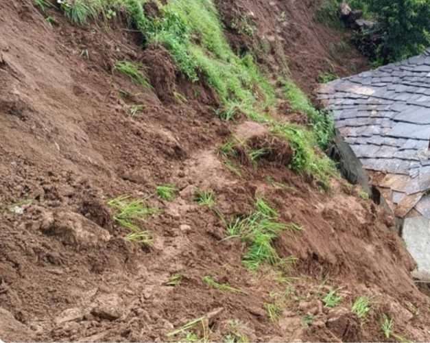 रोल्पामा पहिरोले पुरिएर  दुई जनाको मृत्यु