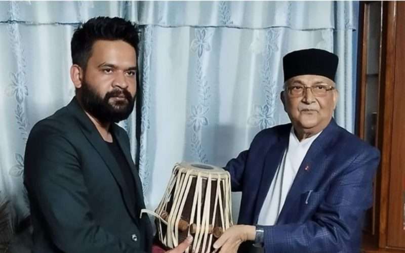 प्रधानमन्त्रीलाई मेयरको उखान बाटै जवाफ् :कहिले मरिन सासू अहिले आयो आशु