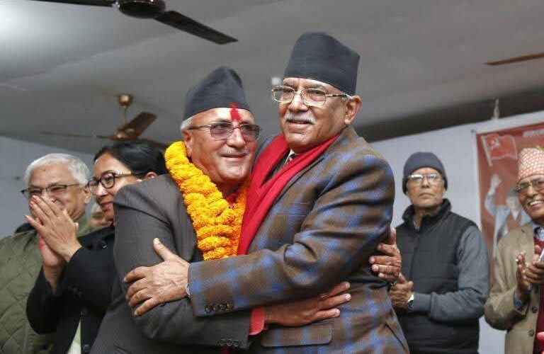 नेकपा (एकीकृत समाजवादी) चितवन जिल्ला कमिटीका नेताहरु माओवादीमा प्रवेश