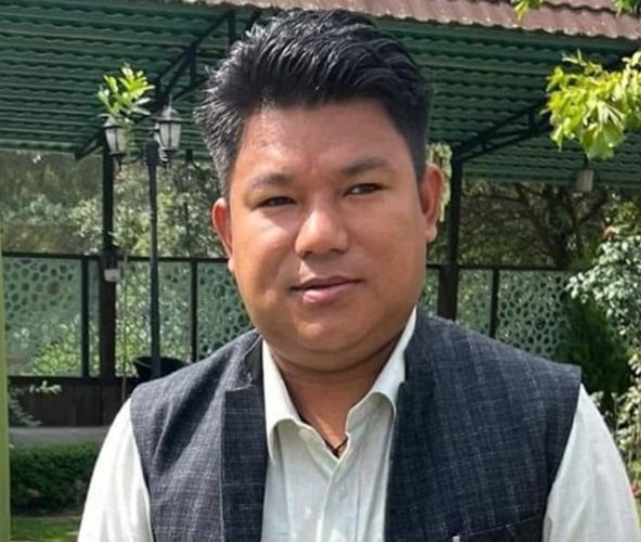 डेढ अर्ब हिनामिनाको आरोपमा एमाले नेता थापा पक्राउ