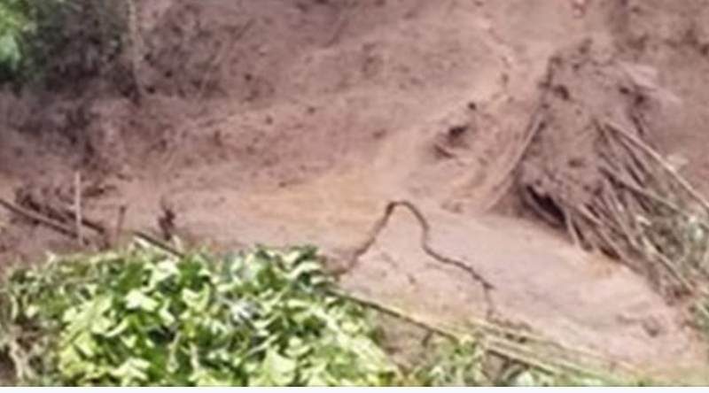 रोल्पाको थवाङमा घर माथिबाट आएको पहिरोले  एक पुरुषको मृत्यु