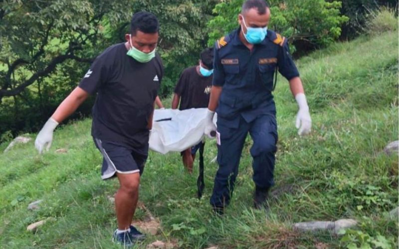 लुङ्ग्री खोलाको किनारमा युवकको शव फेला ,आसपासमा कोहि हराएको भए सम्पर्क गर्न अनुरोध