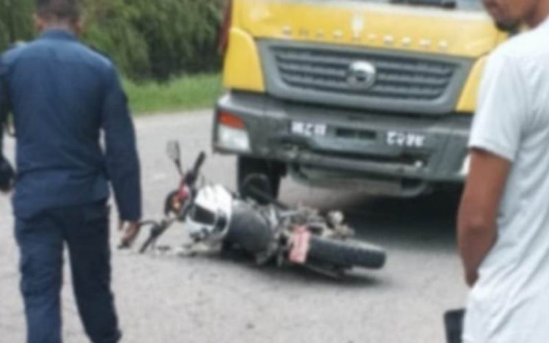 दाङको देउखुरीमा टिप्पर र मोटरसाइकल एक आपसमा ठोक्किदा एक जनाको मृत्यु