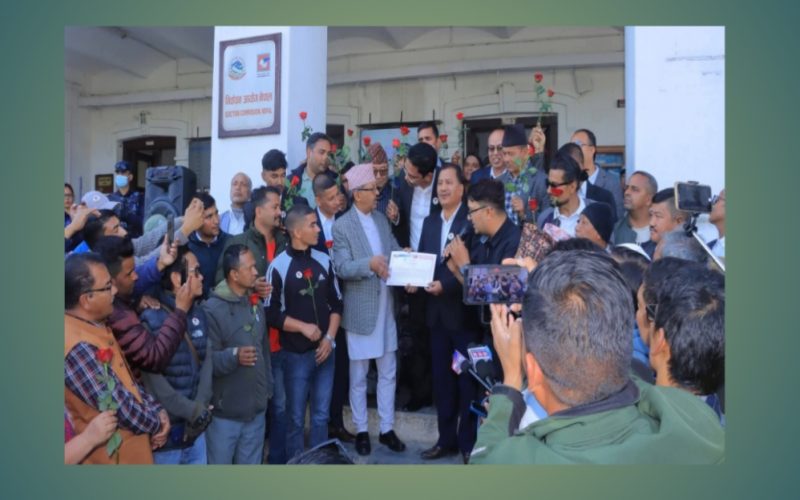 बुलेट फालेर गुलाफ बोकेर ब्यालेटको यात्रामा विप्लव