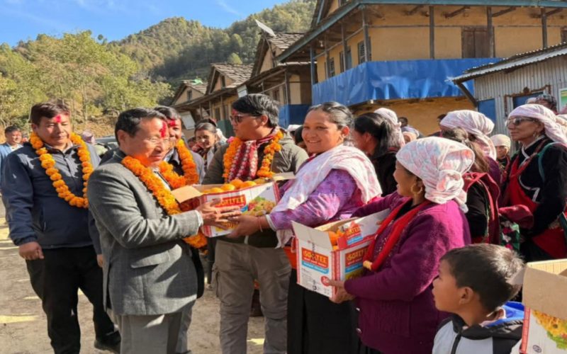 मतदाताको अनन्तलाई  स्वागतको नयाँ शैली ,पेटिका पेटी सुन्तला