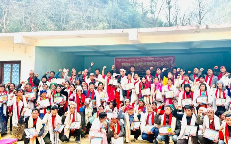 रोल्पाको परिवर्तन गाउँपालिकाले २०७ जना जनवादी कलाकार सम्मान गरेको छ।