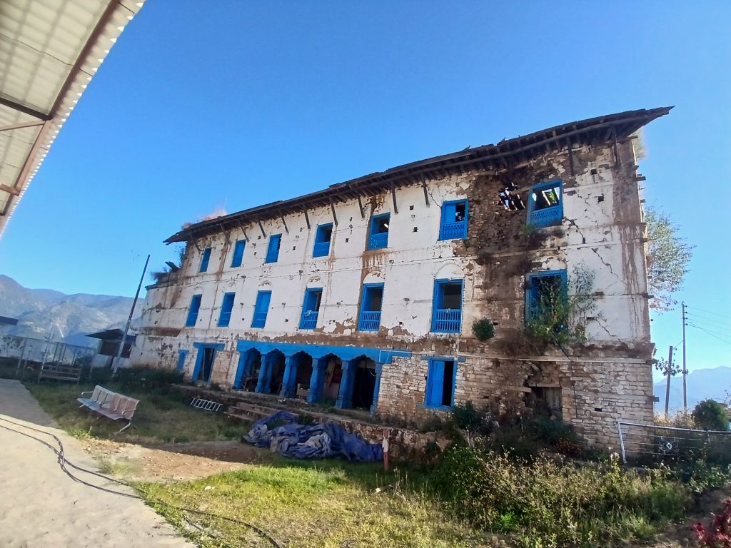 पुनर्निर्माणको पर्खाइमा ऐतिहासिक जाजरकोट दरबार